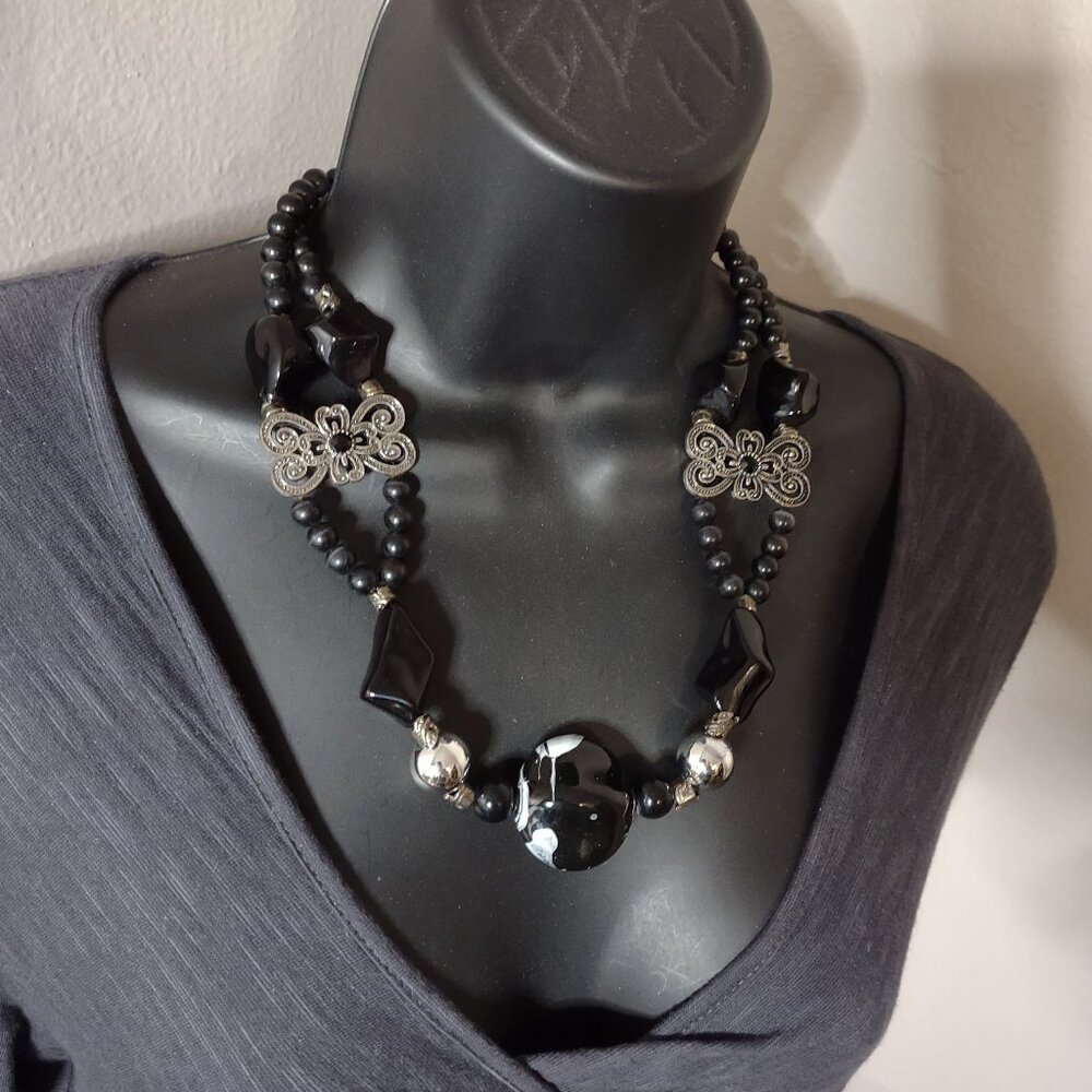 22 Inch Black Beaded Necklace